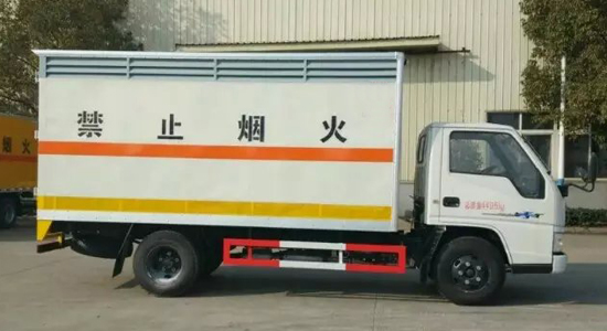  江铃气瓶厢式运输车